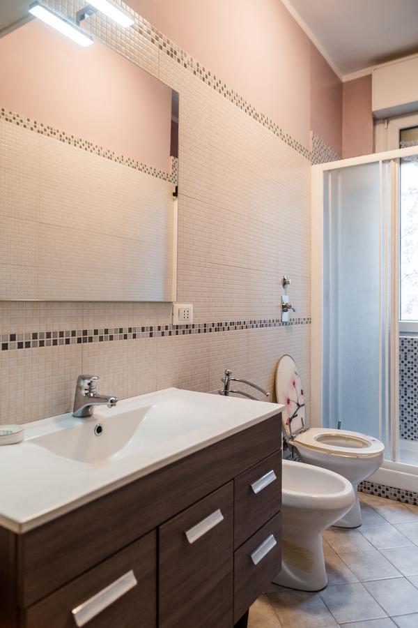 Lorenteggio Balcony Flat Milán